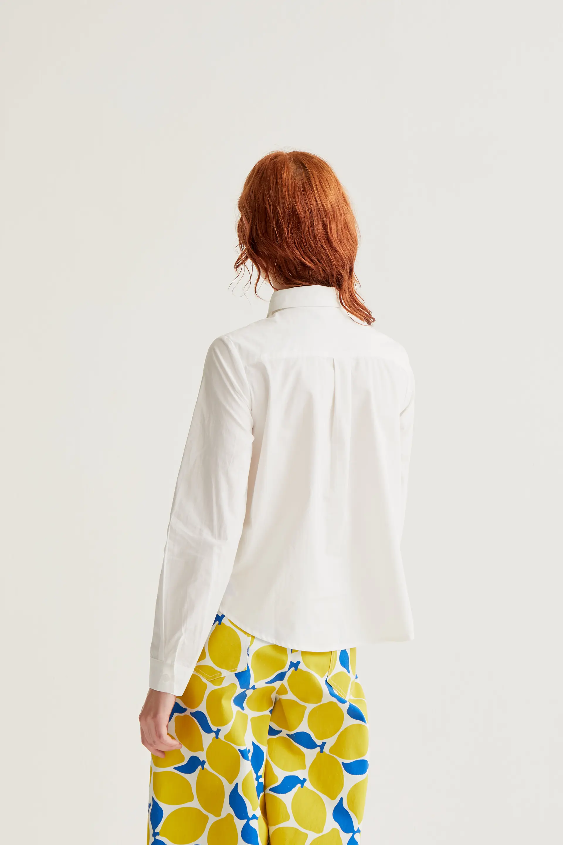 Camisa 100% algodón blanco con volante - Image 3