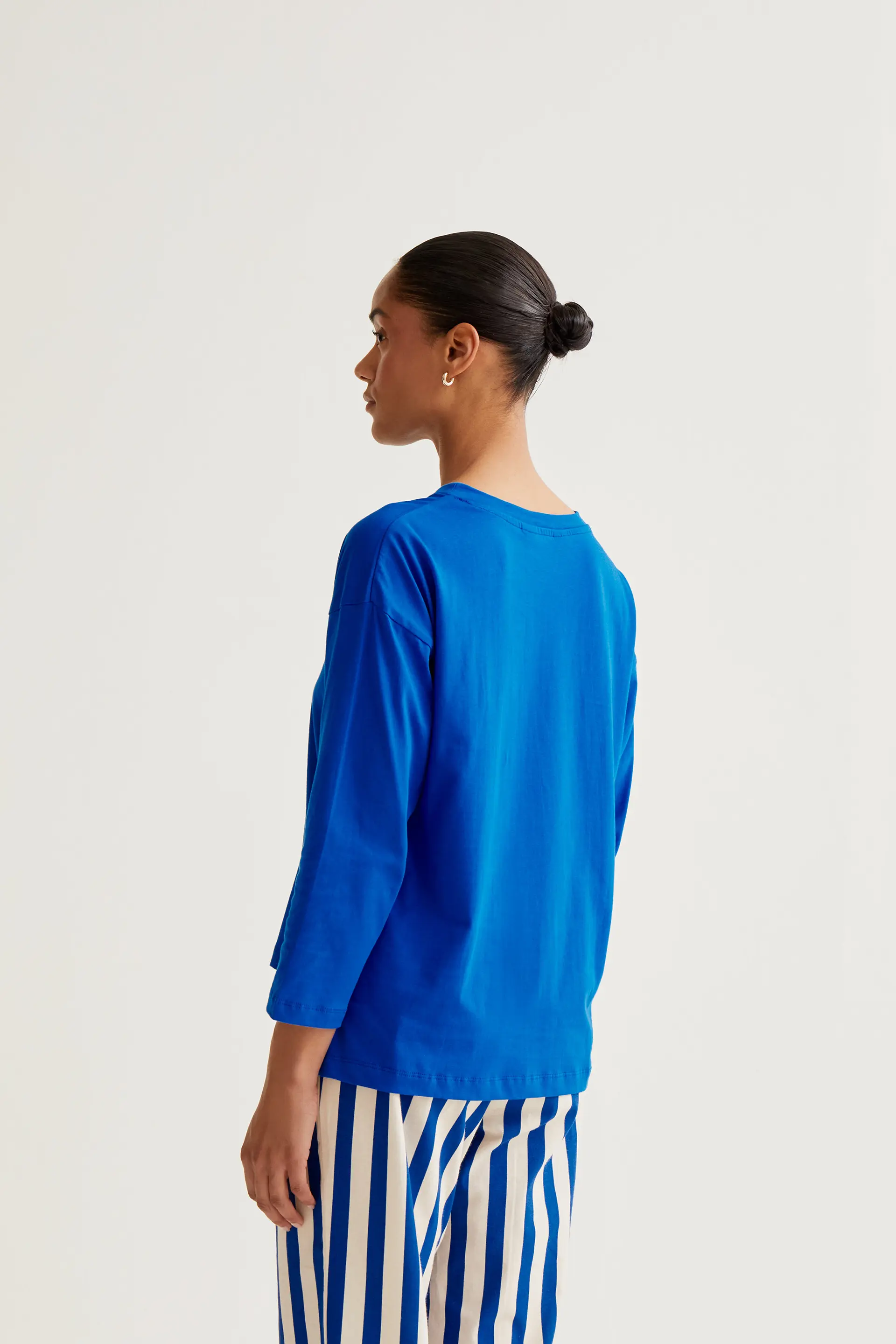 Camiseta azul con bordado Coccinellidae - Image 3