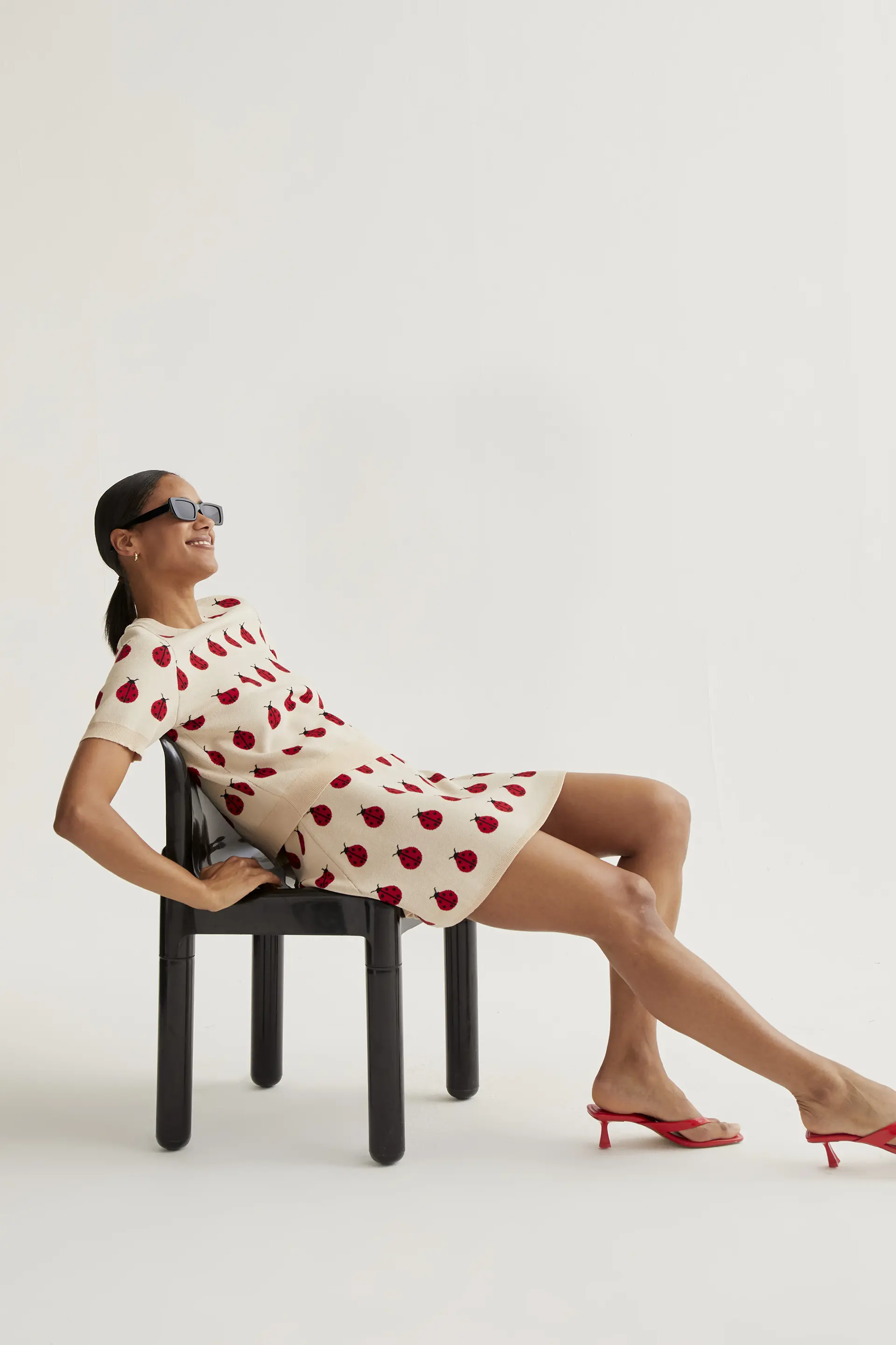 Falda corta con estampado Red Coccinella - Image 6