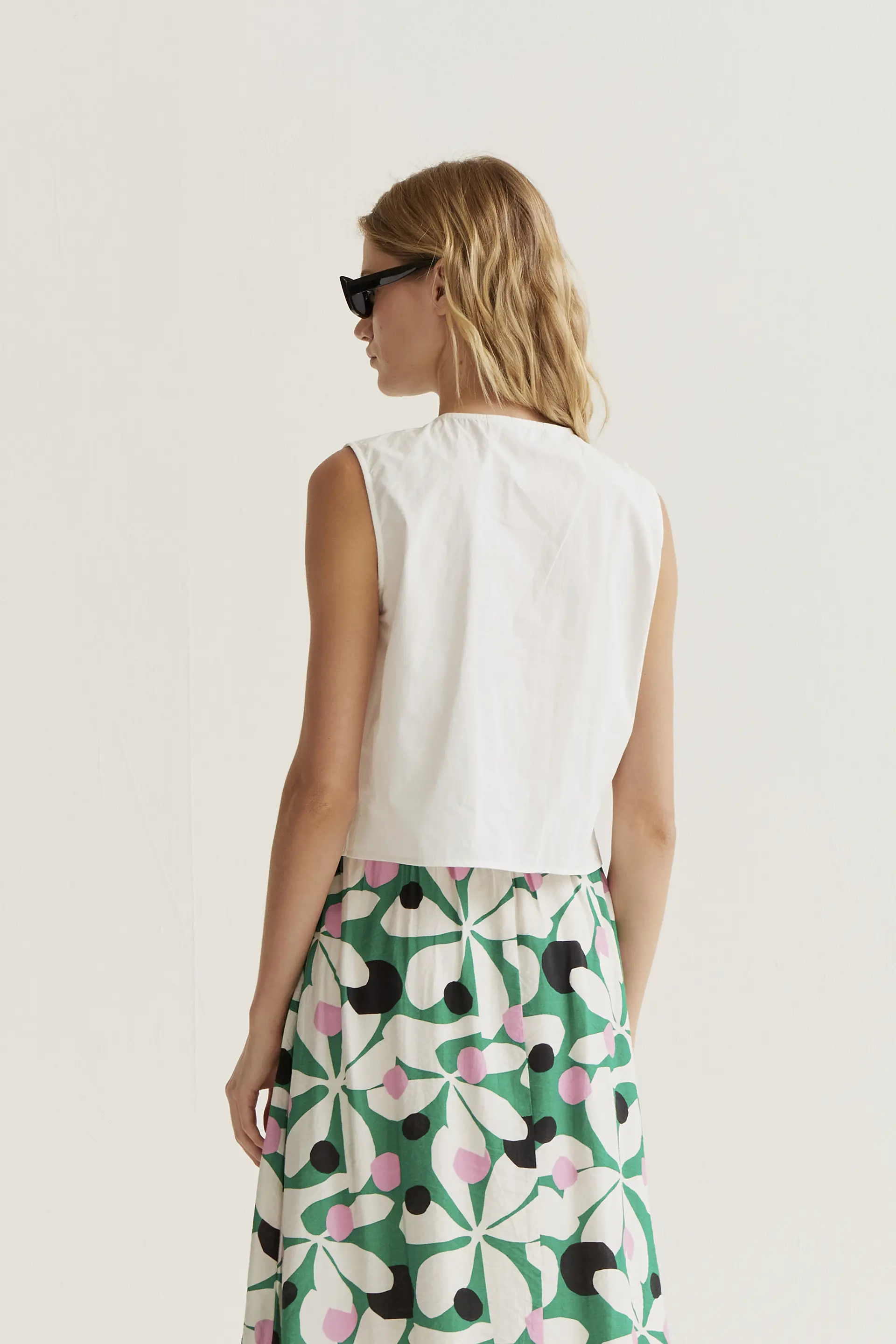 Top 100% algodón blanco con volante - Image 3