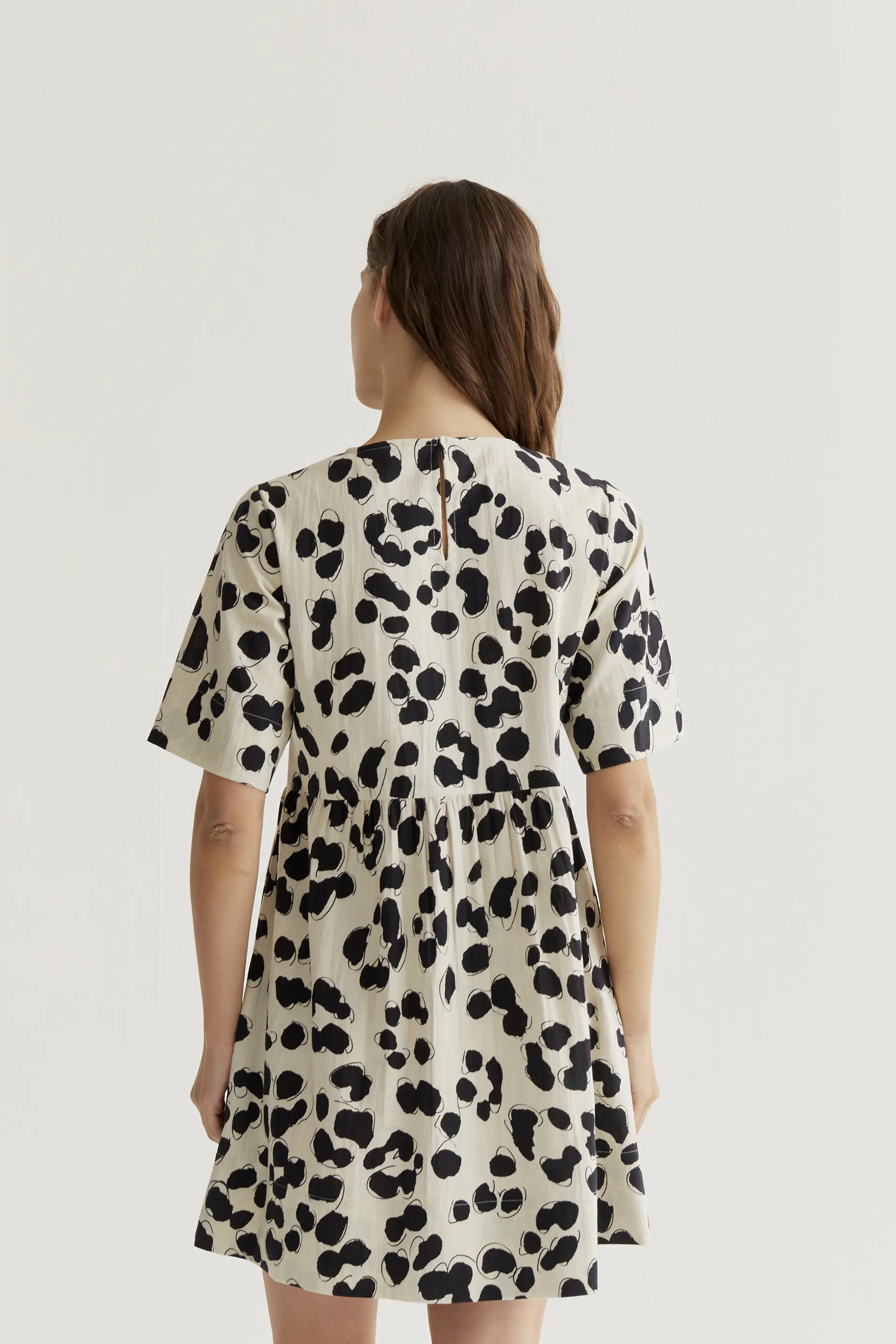 Vestido corto con estampado Dalmatian - Image 3